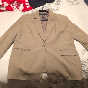 Apostrophe Size 18 Tan Blazer